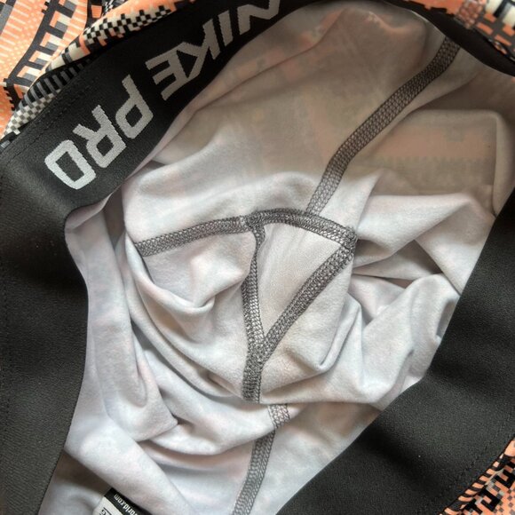 Nike Pro leggings - Picture 4 of 6